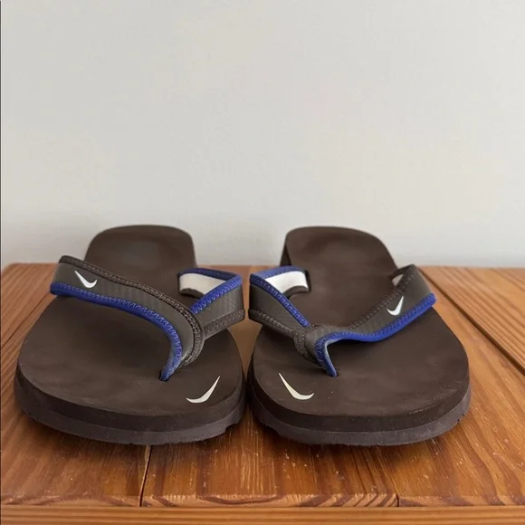 Nike Brown and Blue Women's Flip Flop Sandals Size 9 - Picture 2 of 5